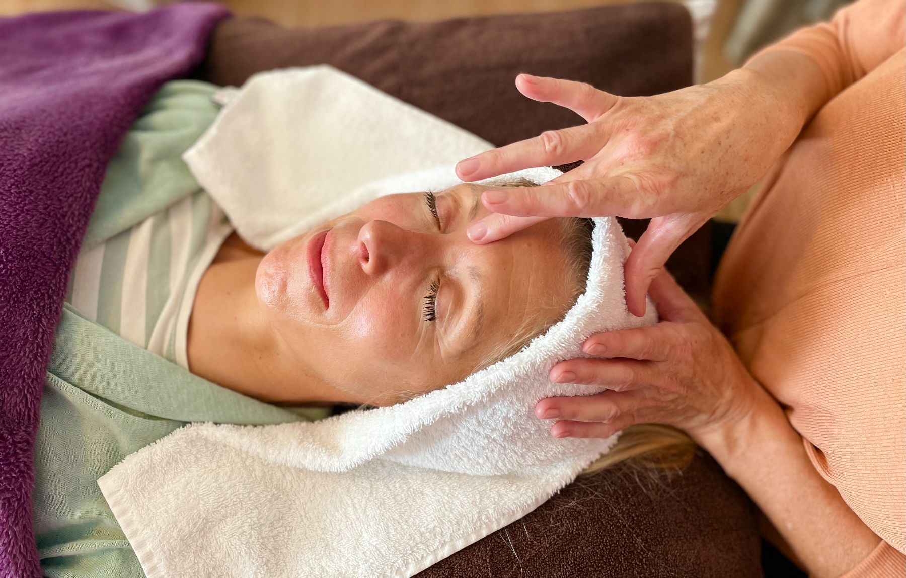 facial-reflexology (4)